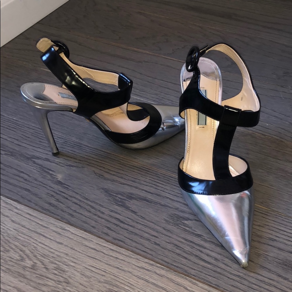 Silver Prada pumps - Picture 5 of 8